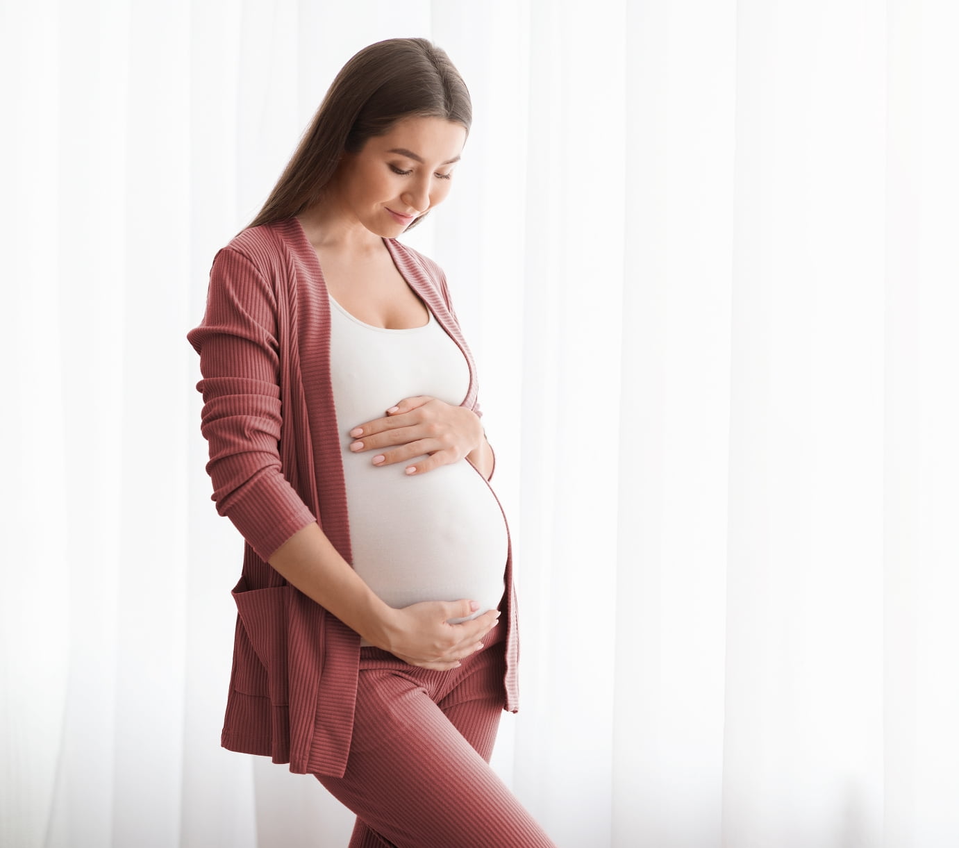https://deepbluemedspa.b-cdn.net/wp-content/uploads/2022/06/young-pregnant-woman.jpg